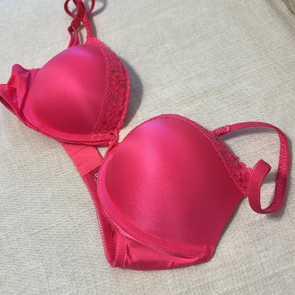 Victoria’s Secret PINK push-up bra 34A